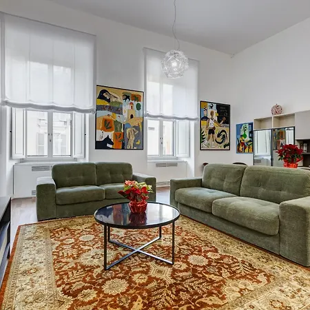 Luxury Via Del Corso