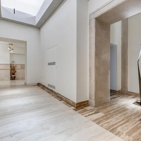 Luxury Via Del Corso