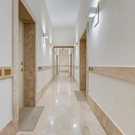 Luxury Via Del Corso * Rome